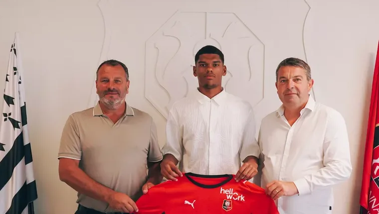 Stade Rennais : Thâo Mouapa Mwa Meuraillon signe professionnel jusqu'en 2030