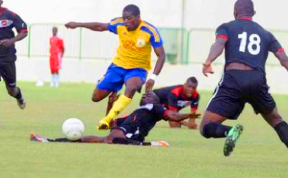 O'mbilaziami conserve sa place de leader au forceps
