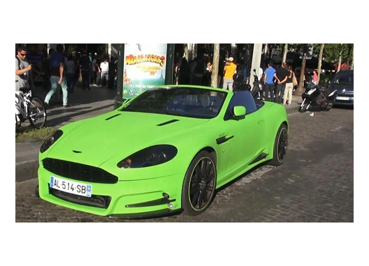 L'Aston Martin DB9 d'Aubameyang enfin retrouvée abandonnée dans Saint-Etienne