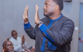 National Foot 1 : Aunel Loumba prend les commandes du champion du Gabon