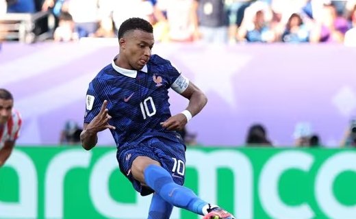 Mondial 2026 : la France écarte le Paraguay sans briller et retrouvera le Maroc en quarts