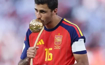 Mondial 2026 : Rodri sacré meilleur joueur, Mbappé meilleur buteur, l'Espagne rafle les grands prix