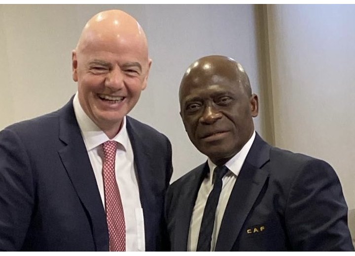 FIFA : Pierre-Alain Mounguengui affiche son soutien à Gianni Infantino pour 2027