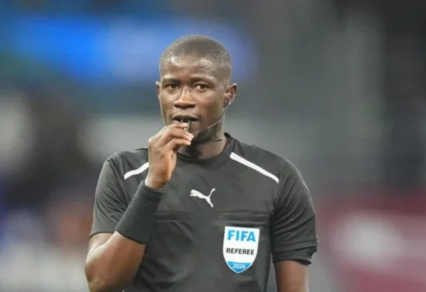 Coupe du monde 2026 : la Fifa dévoile les 19 arbitres africains retenus, le Gabon honoré avec 3 représentants