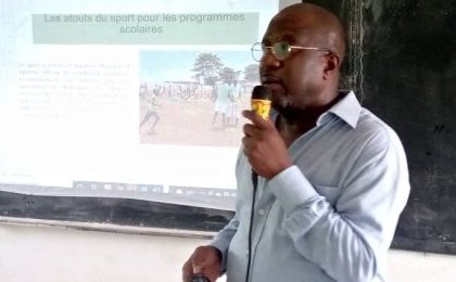 Activité des candidats à la Fegafoot : Valéry Ondo Ébé au contact des élèves