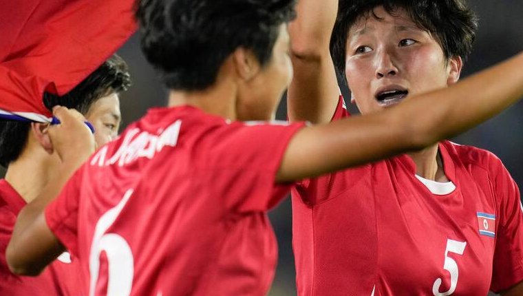 Mondial féminin U20 2026 : la Corée du Nord surclasse le Canada dans les arrêts de jeu et file en demi-finale