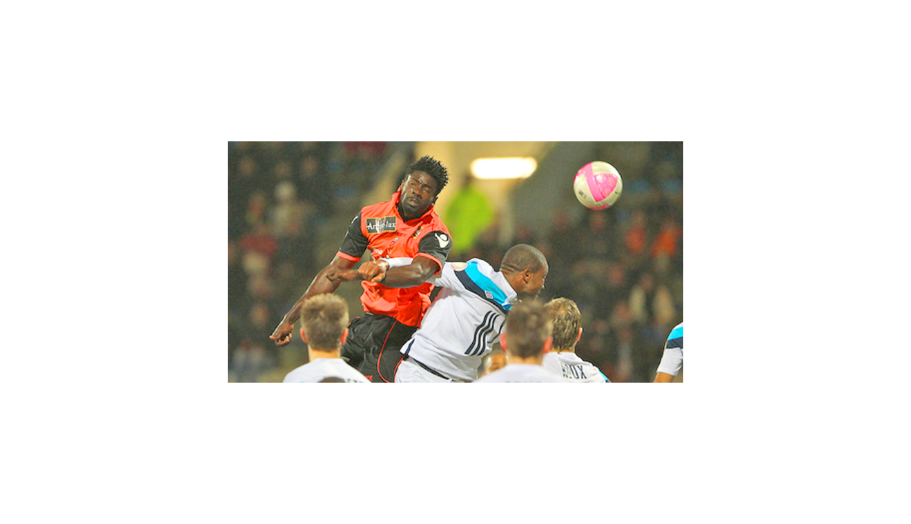 Rupture du ligament croisé antérieur pour Ecuele Manga