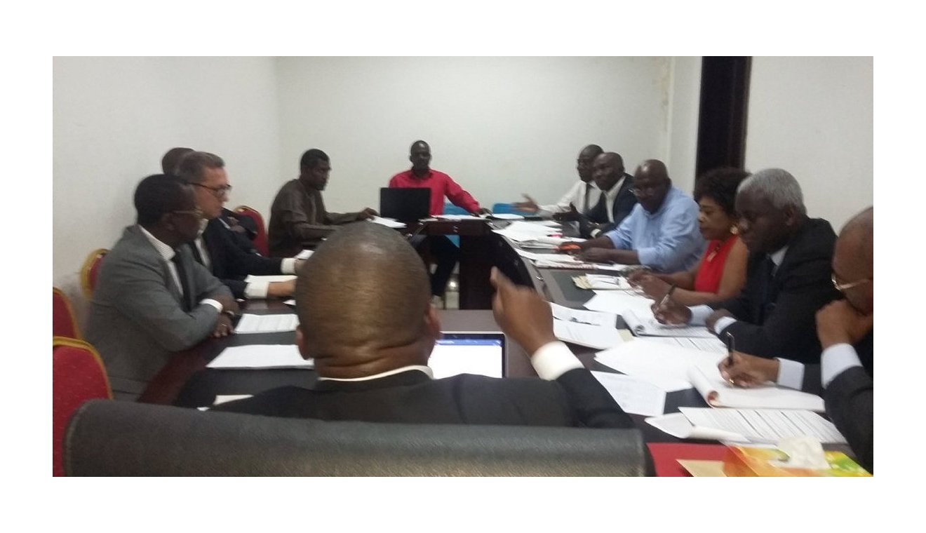 Les National Foot 1 et 2 une nouvelle fois reportés en raison d'arriérés impayés