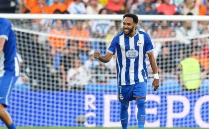 LaLiga : Aubameyang frappe encore, le Deportivo domine Valence