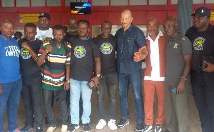 Le retour triomphal de Jean-Marc Koumba : Stage de kickboxing gratuit à la Baie des Rois
