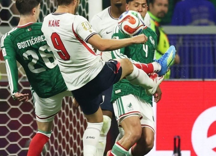 Mondial 2026 : l'Angleterre survit au volcan mexicain et rejoint la Norvège en quarts