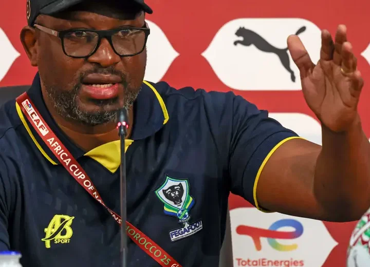 Panthères du Gabon : Thierry Mouyouma réclame ses impayés, la Fégafoot sous pression